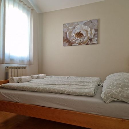 Apartment Karla Porec Exterior photo